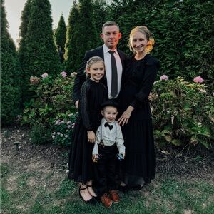 Meet the posher, Alexis.